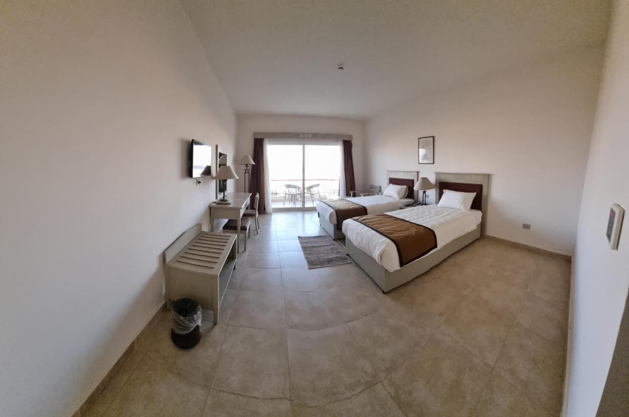 Amarina Queen Resort & Aqua Park Marsa Alam Exterior photo